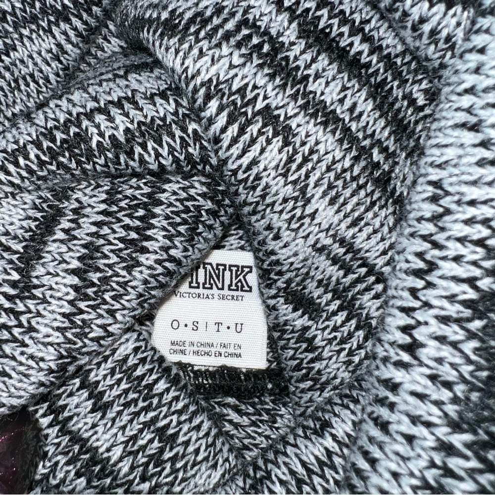 Victoria’s Secret PINK infinity scarf and Hat - Picture 4 of 5